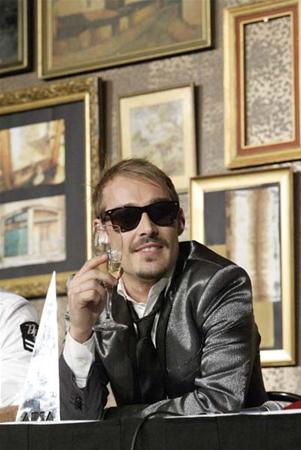 Daniel Johns