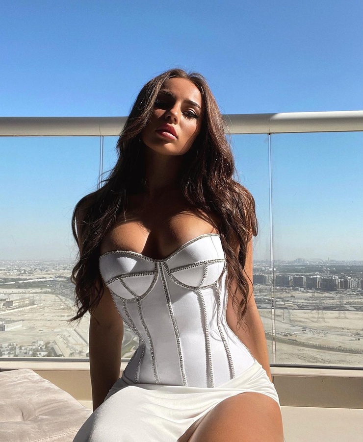 Anna Dorozkina Anna Dorozkina