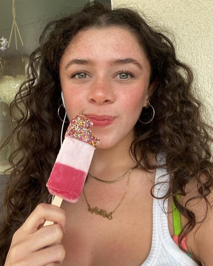 Isis Hainsworth