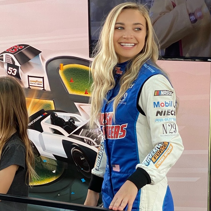 Picture of Natalie Decker