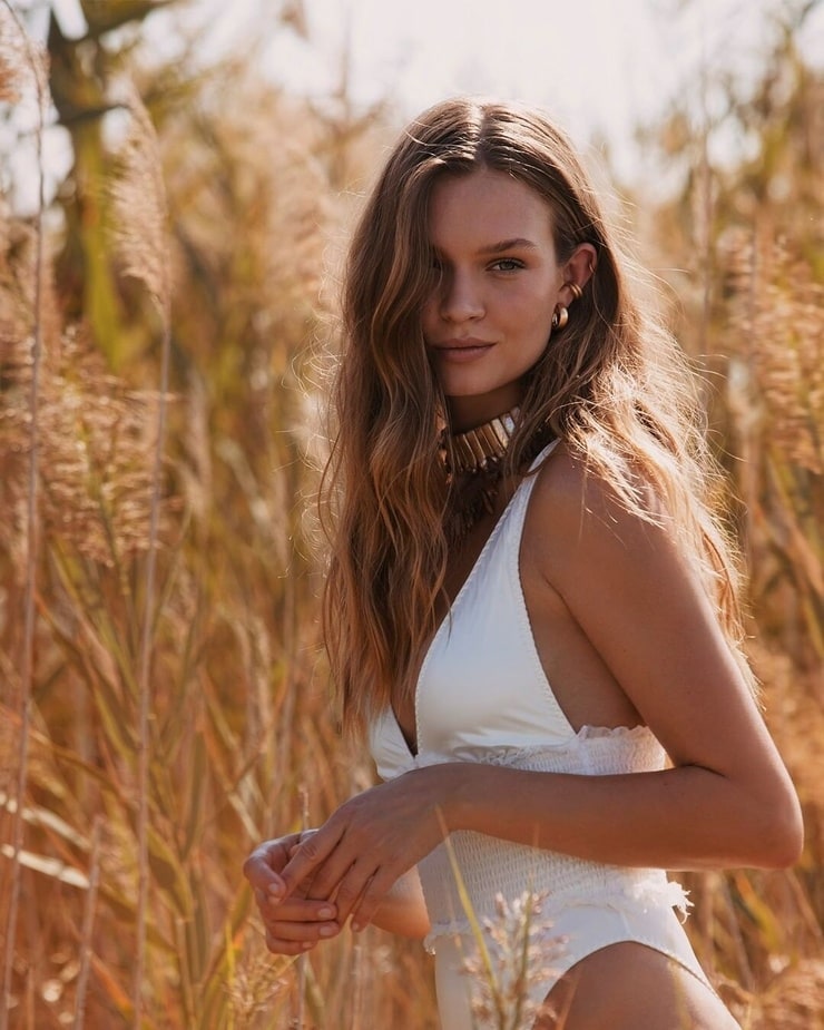 Josephine Skriver Josephine Skriver