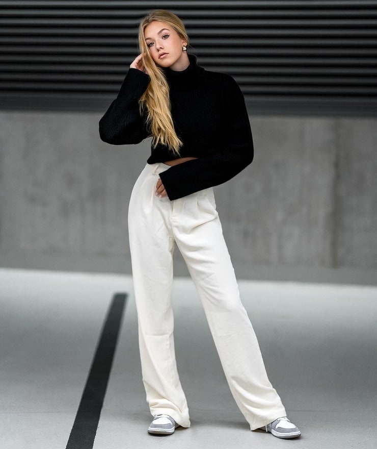 Amelie Lammers Amelie Lammers
