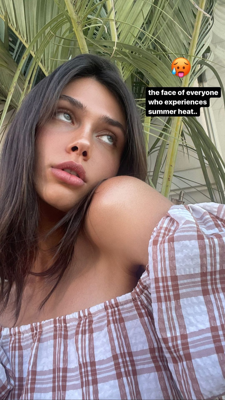 Vika Bronova Vika Bronova