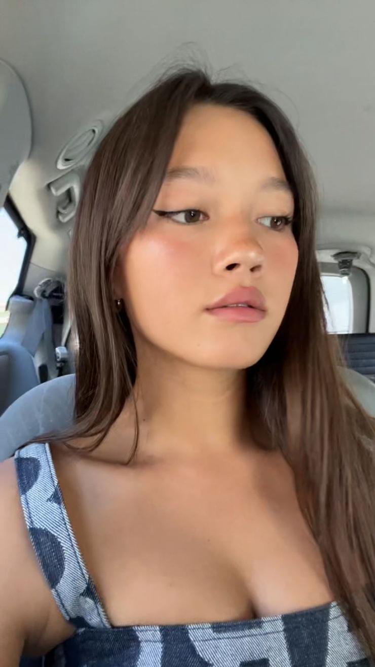 Lily Chee Lily Chee