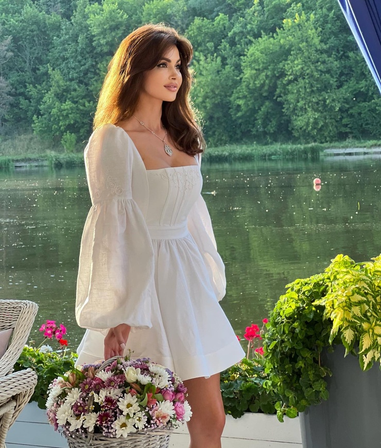 Alena Khovrina Alena Khovrina