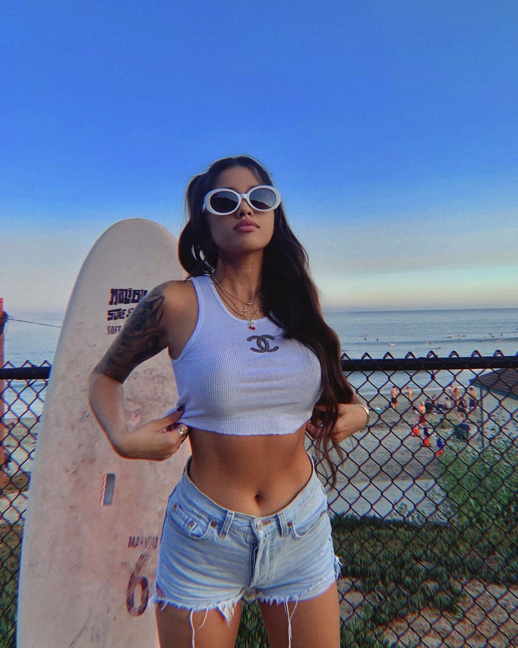 ROXY FERRARI ROXY FERRARI