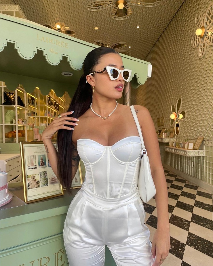 ROXY FERRARI