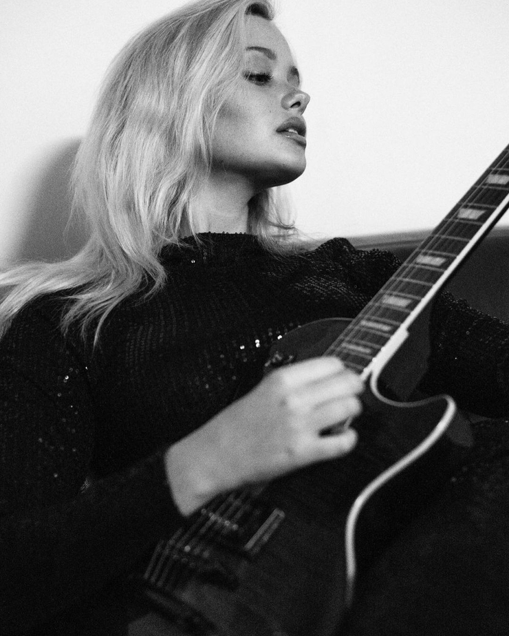 Isabella Betwee
