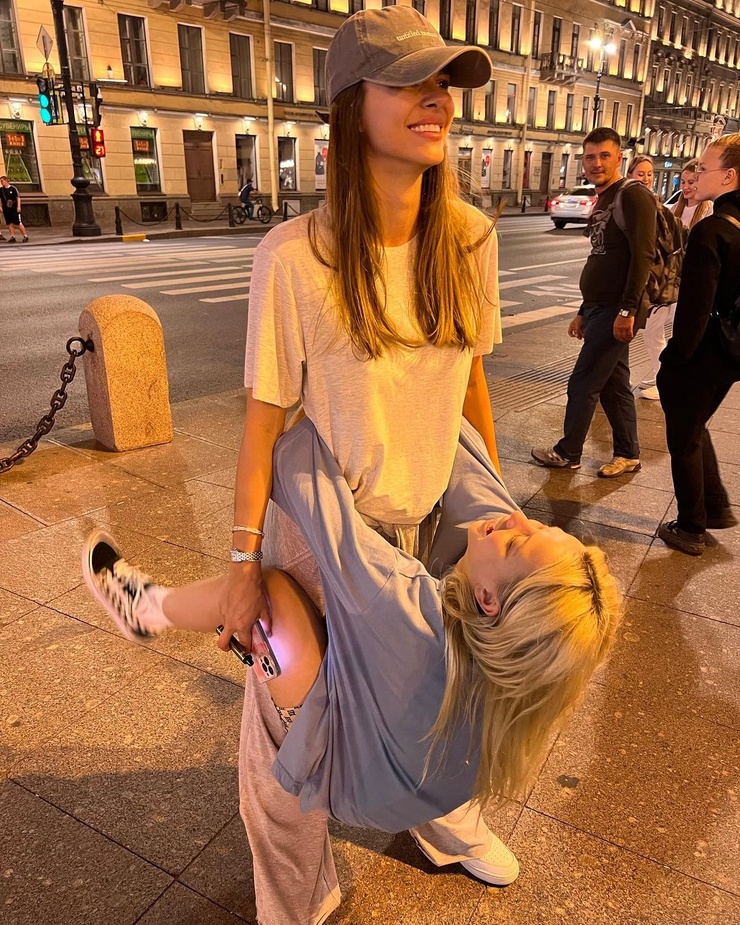 Viki Odintcova Viki Odintcova