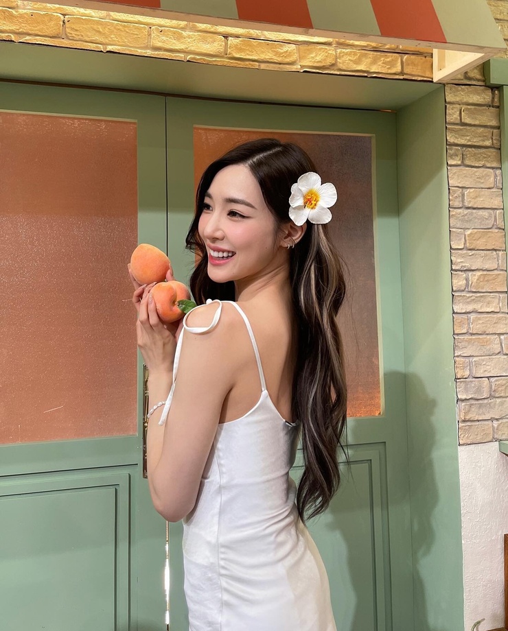 Hwang Mi-Young