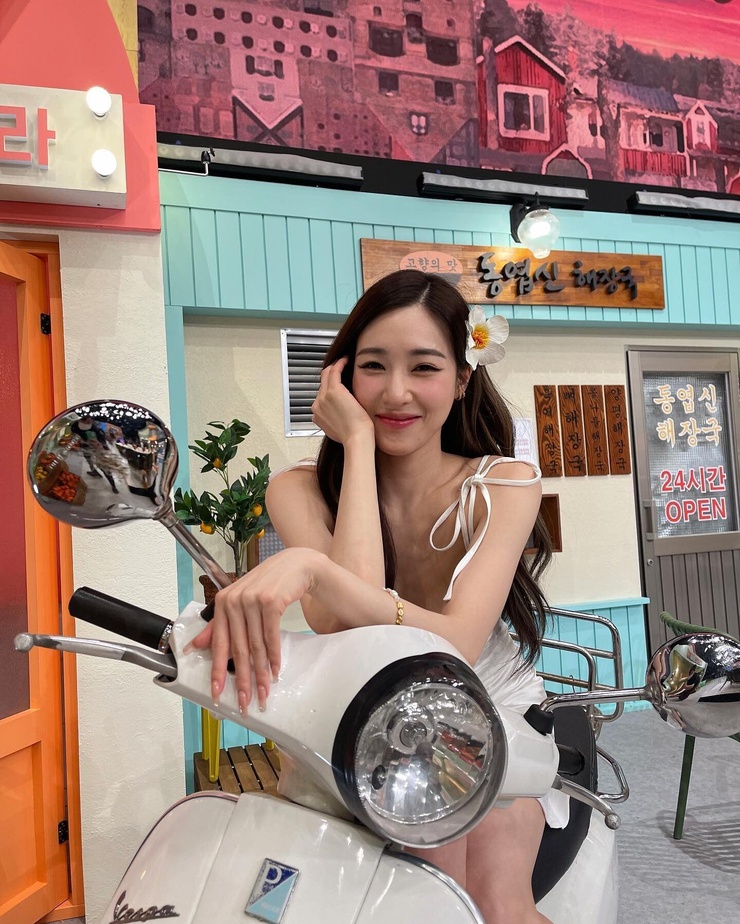 Hwang Mi-Young