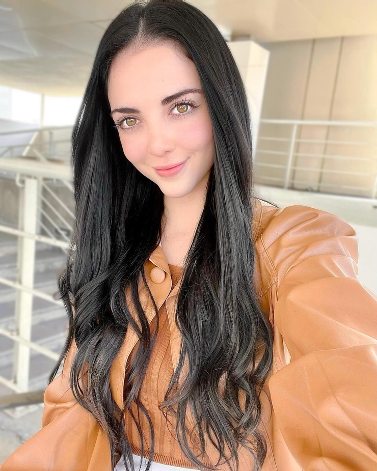 Liz Alexa