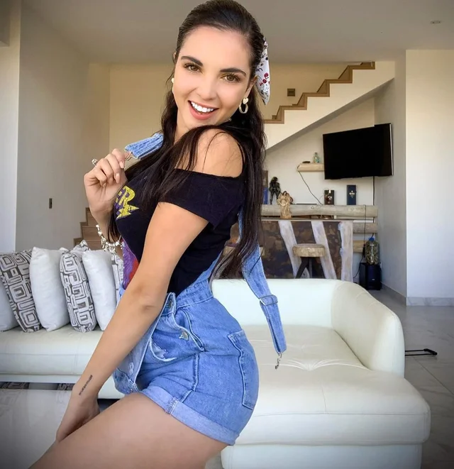 Liz Alexa