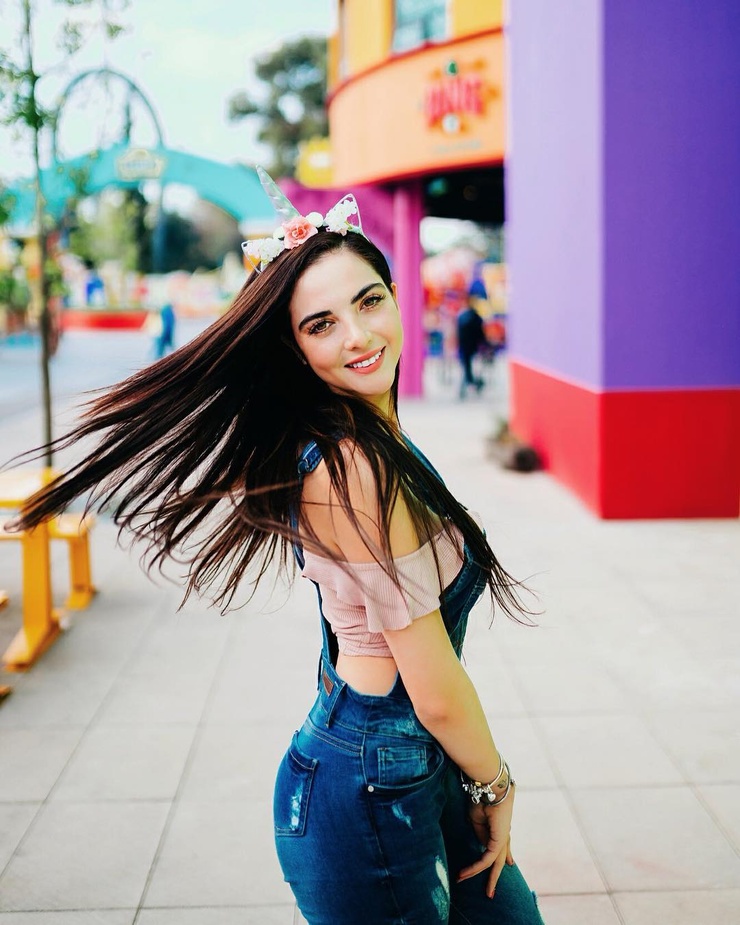 Liz Alexa