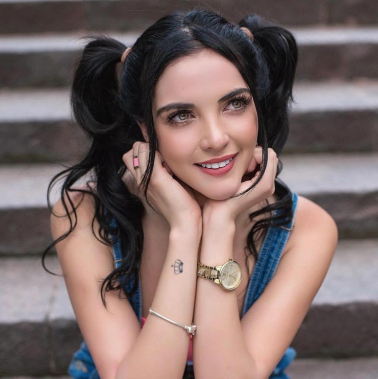 Liz Alexa