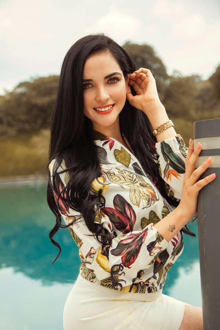 Liz Alexa
