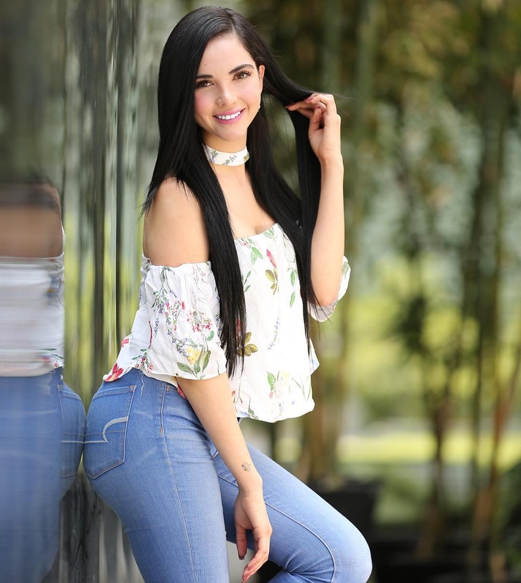 Liz Alexa