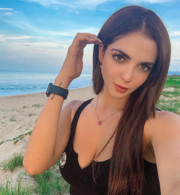 Liz Alexa
