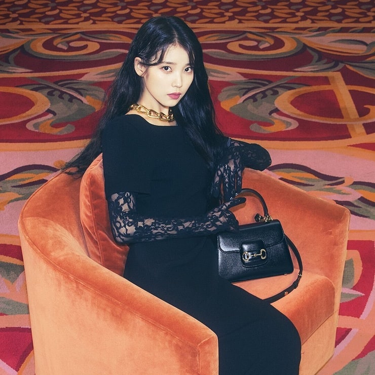 IU IU