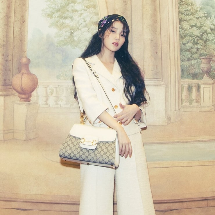 IU IU