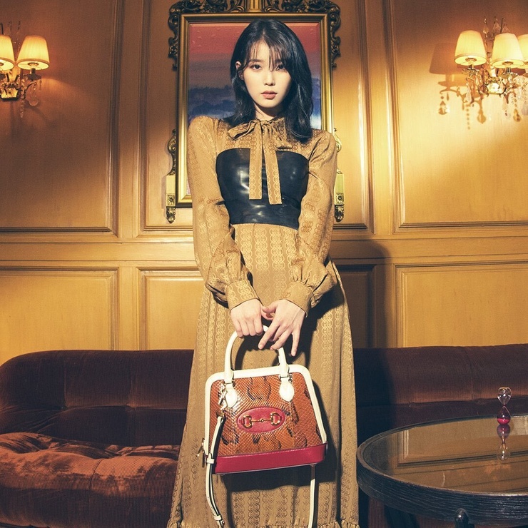 IU