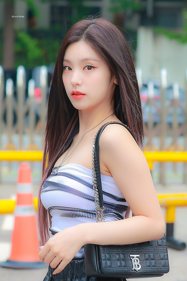 Hwang Yeji