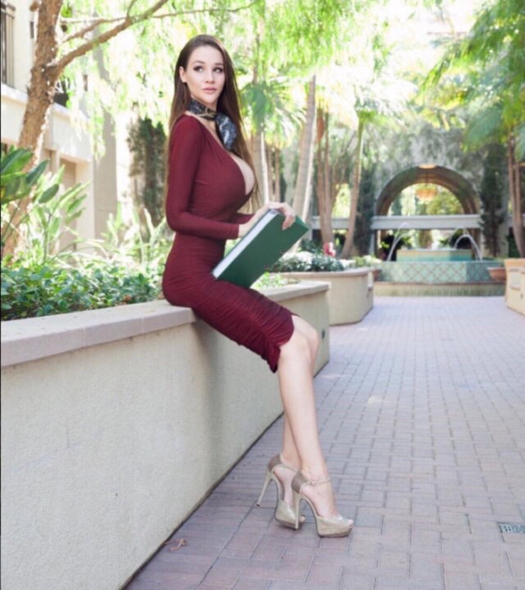 Alina Lewis.