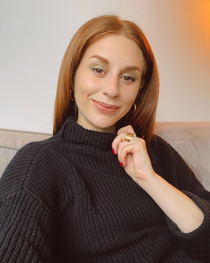 Charlotte Dobre