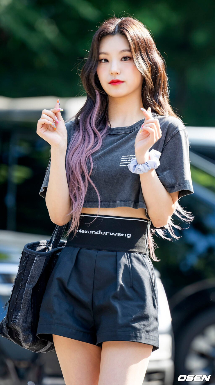 Hwang Yeji Hwang Yeji