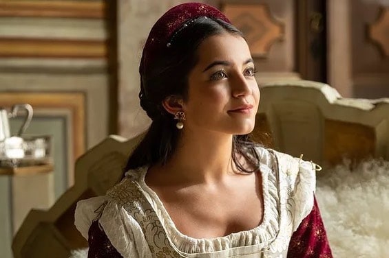 Isabela Moner Isabela Moner