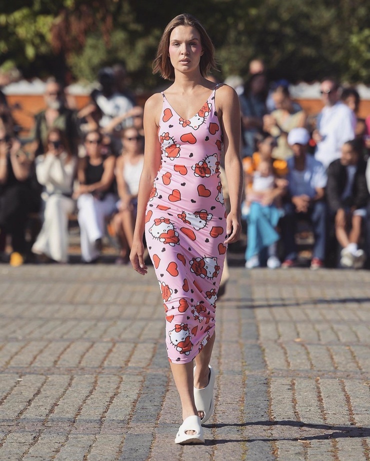 Josephine Skriver Josephine Skriver