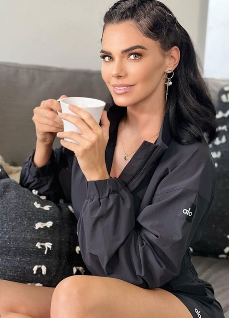 Livia Brito Livia Brito