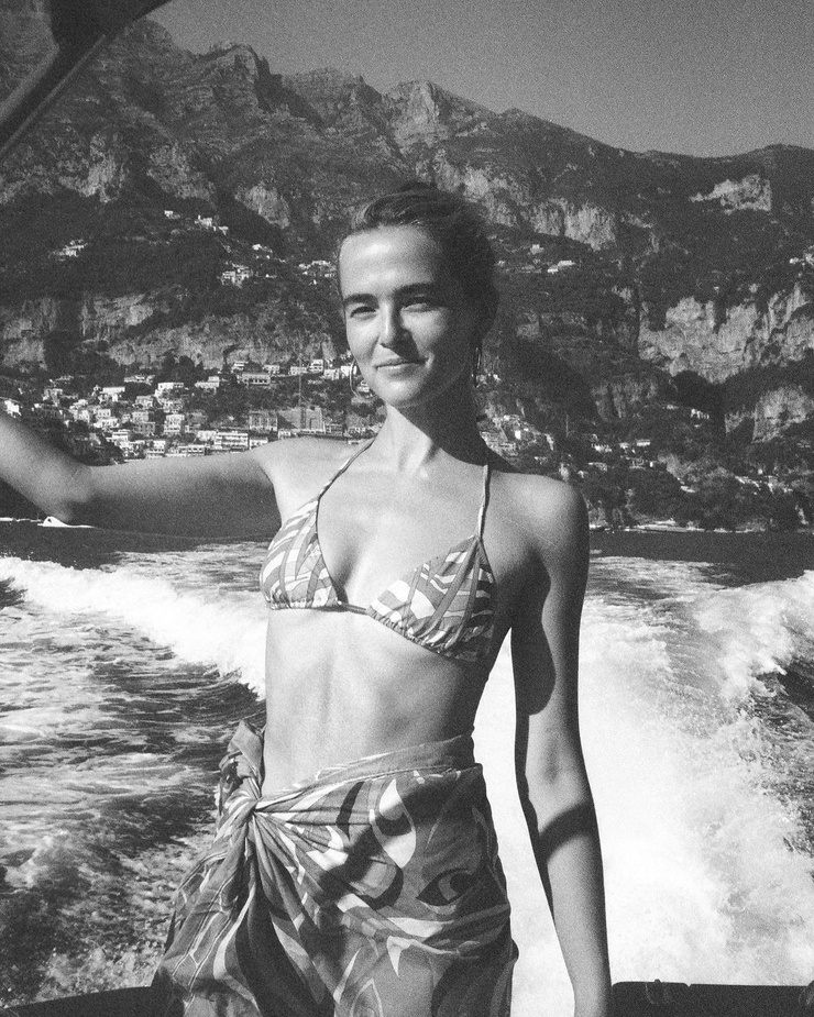 Zoey Deutch Zoey Deutch