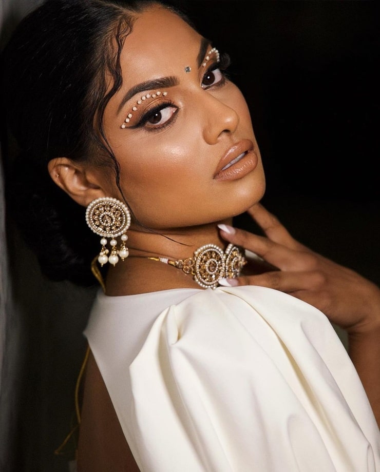 chandrika ravi