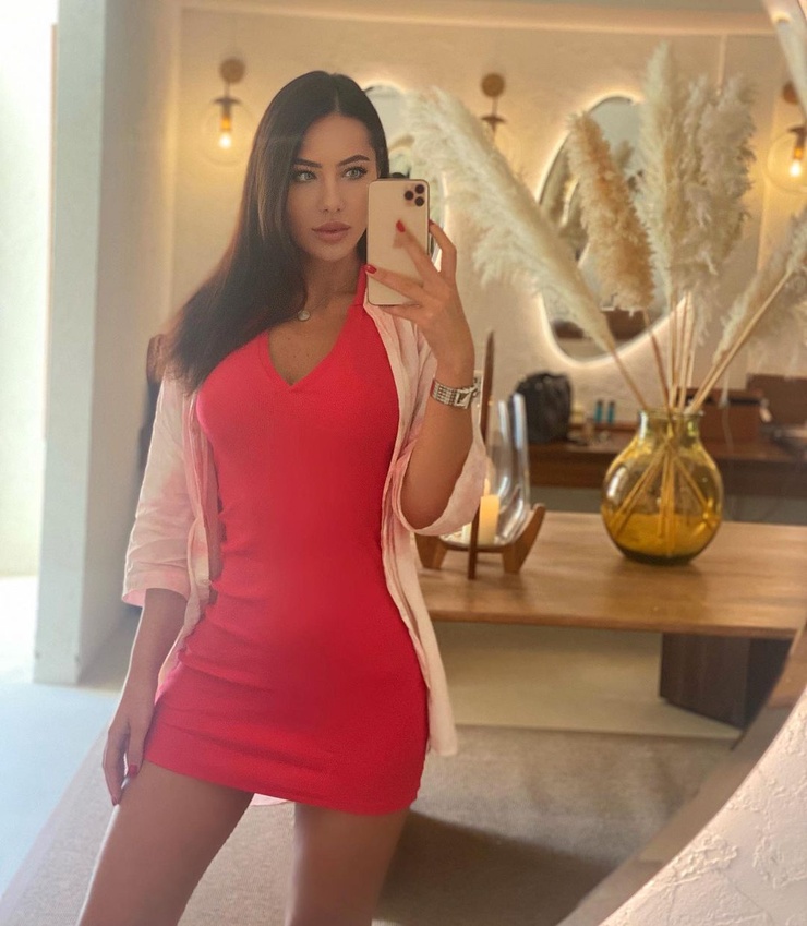 Elena Kosmina Elena Kosmina