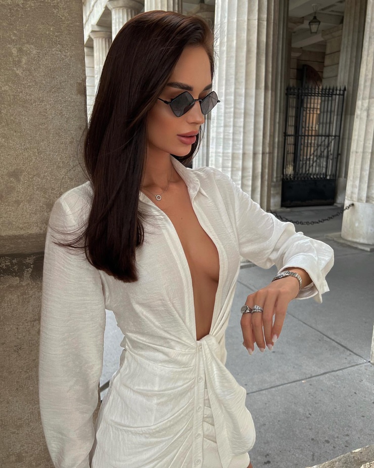 Anastasia Zhilyakova Anastasia Zhilyakova