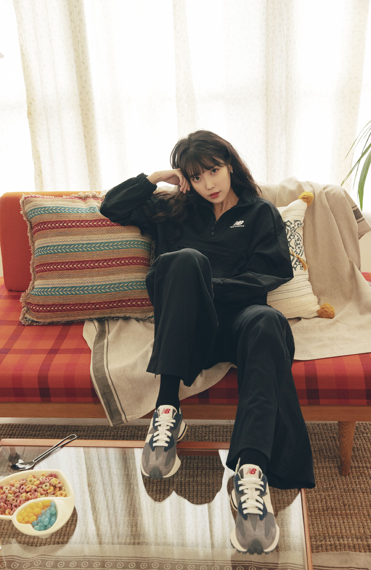 IU