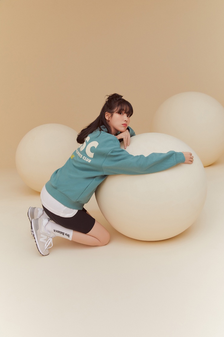 IU