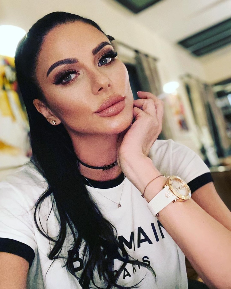 Aleksandra Miltenova Aleksandra Miltenova