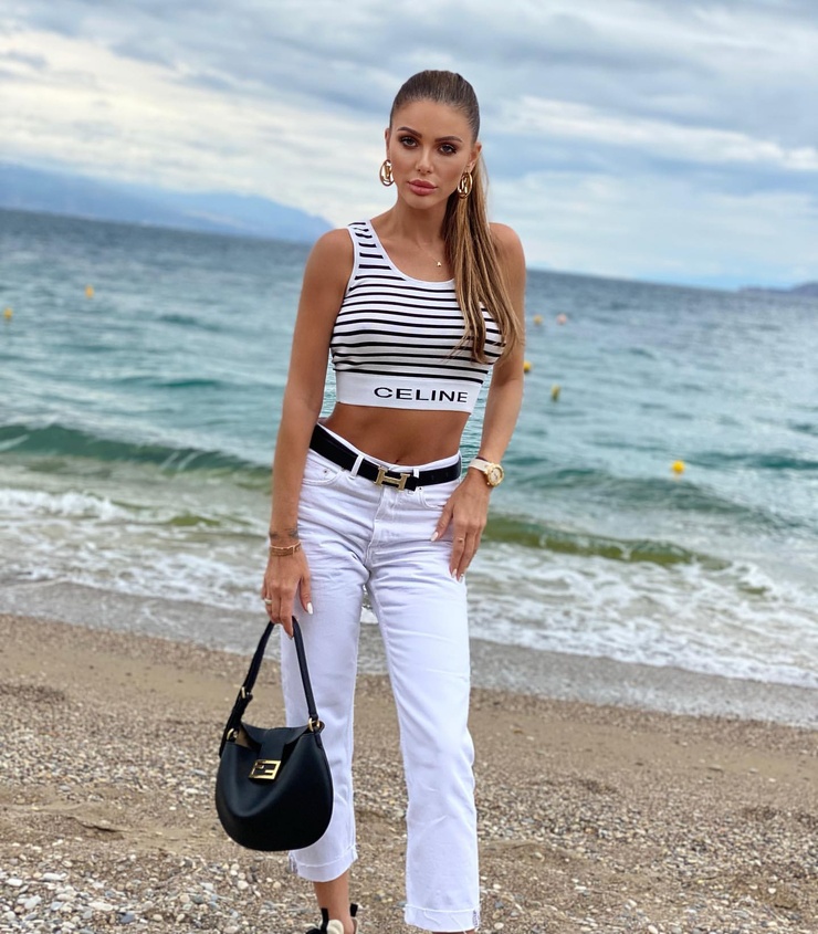 Aleksandra Miltenova Aleksandra Miltenova