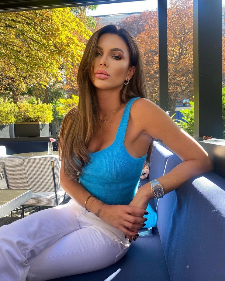 Aleksandra Miltenova Aleksandra Miltenova