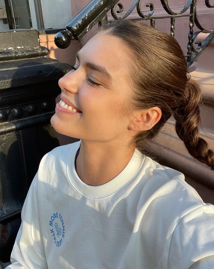 Lauren Searle