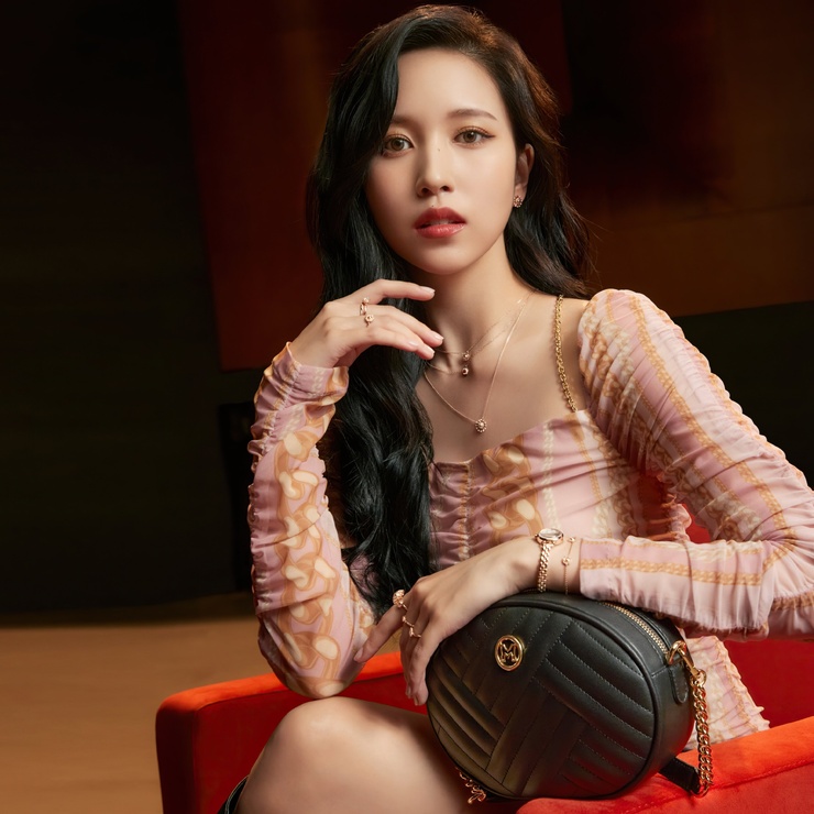 Myoui Mina
