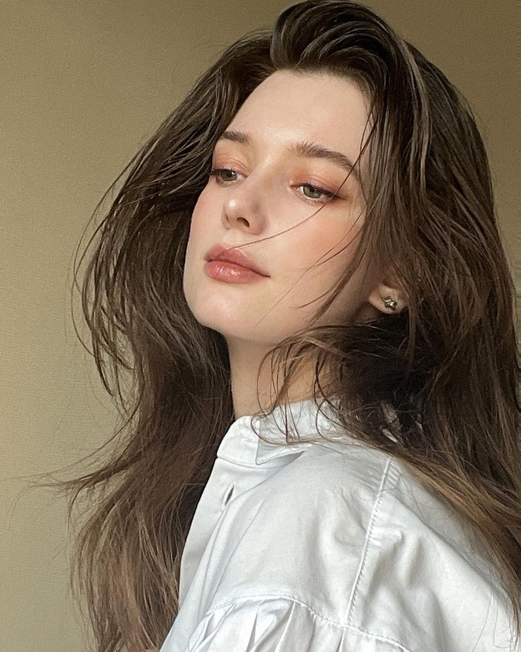Anastasia Cebulska Anastasia Cebulska
