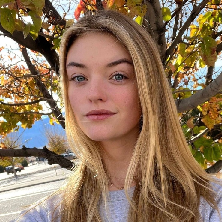 Willow Hand