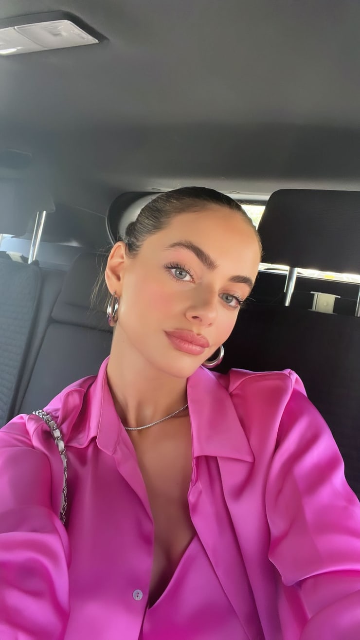 Yael Shelbia Yael Shelbia