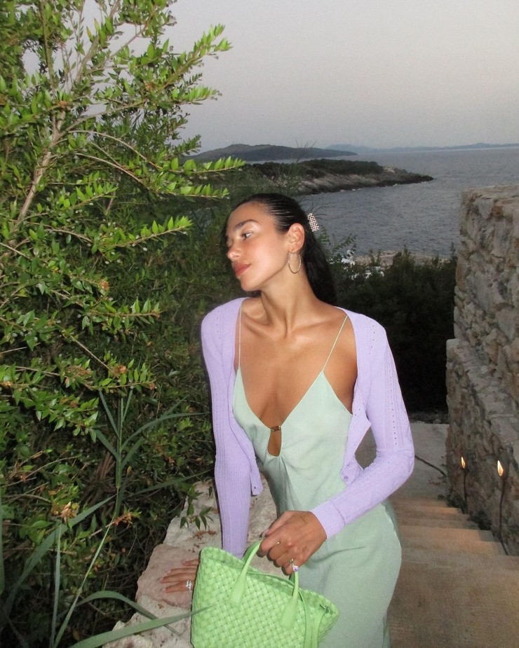Dua Lipa