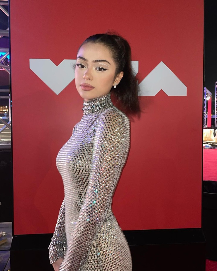 Nailea Devora