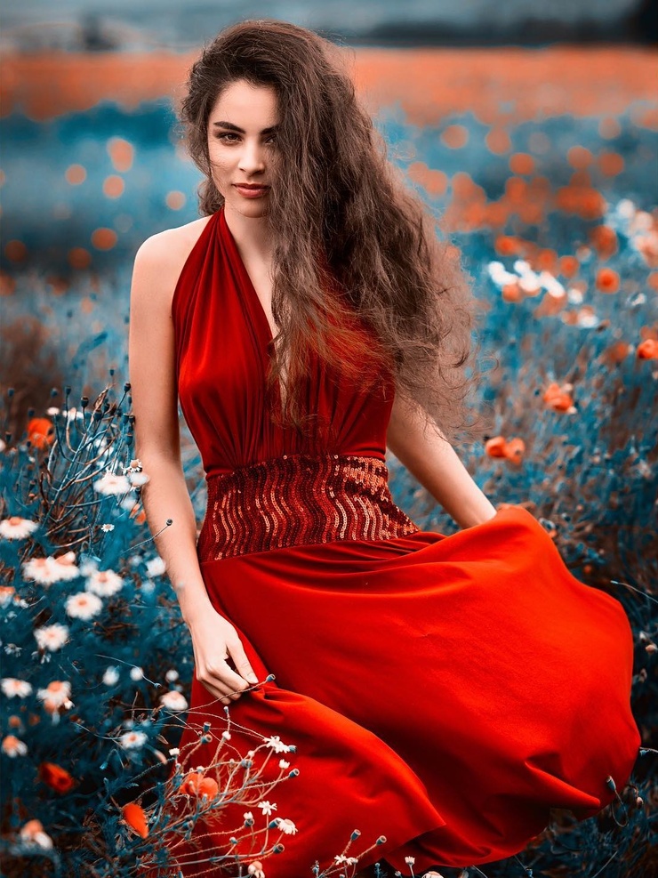 VIKTÓRIA PODMANICKÁ