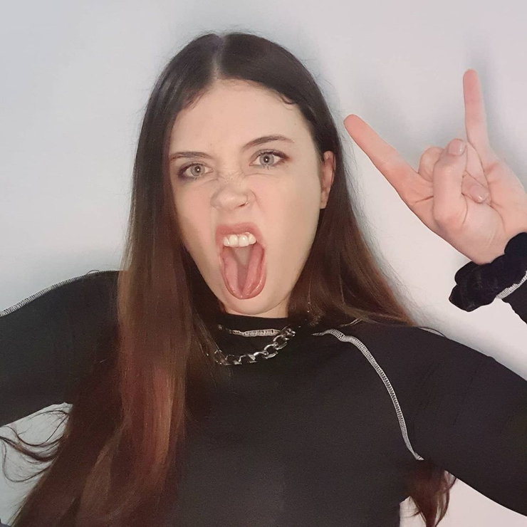 Mia Tomlinson